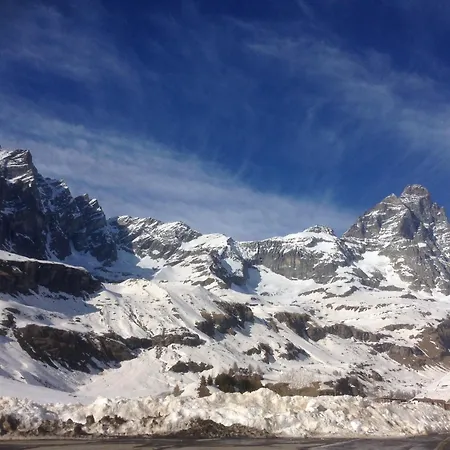 Appartamento Casa Camos Cervinia *