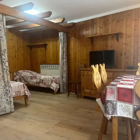 Casa Camos Cervinia アパート *